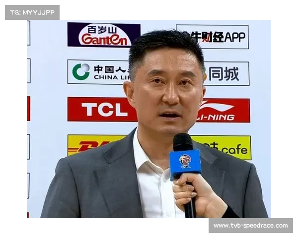 杜锋评论年轻球员：希望保持健康，为国家队出力